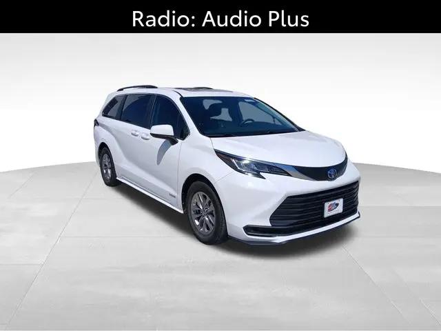 2021 Toyota Sienna LE