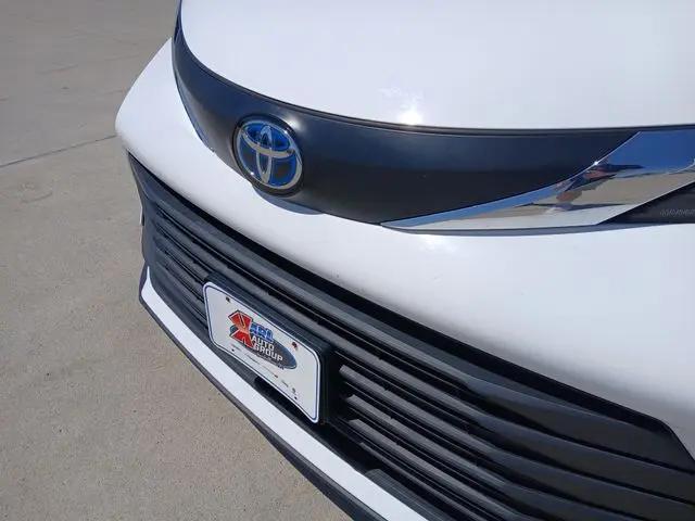 2021 Toyota Sienna LE