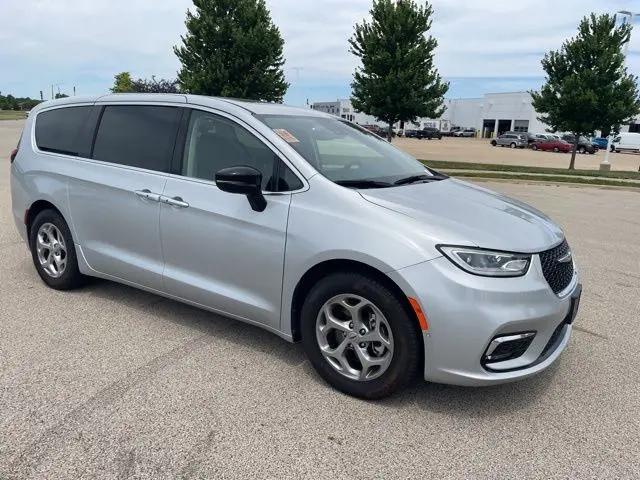 2024 Chrysler Pacifica Limited for sale in Morton, IL