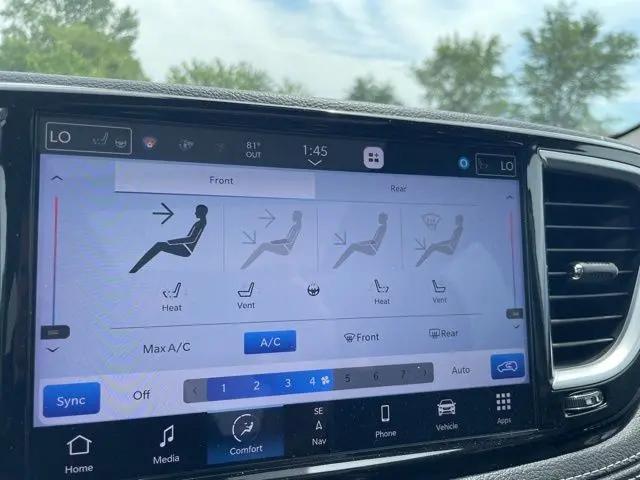 2024 Chrysler Pacifica Limited