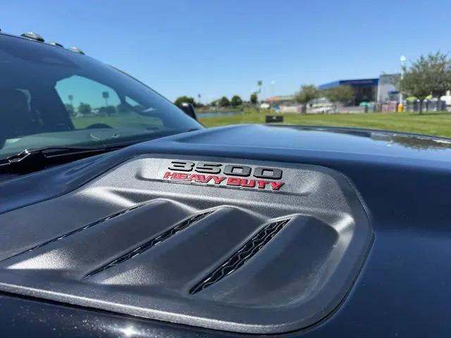 2026 Ram 3500 Laramie Crew Cab 4x4 8' Box