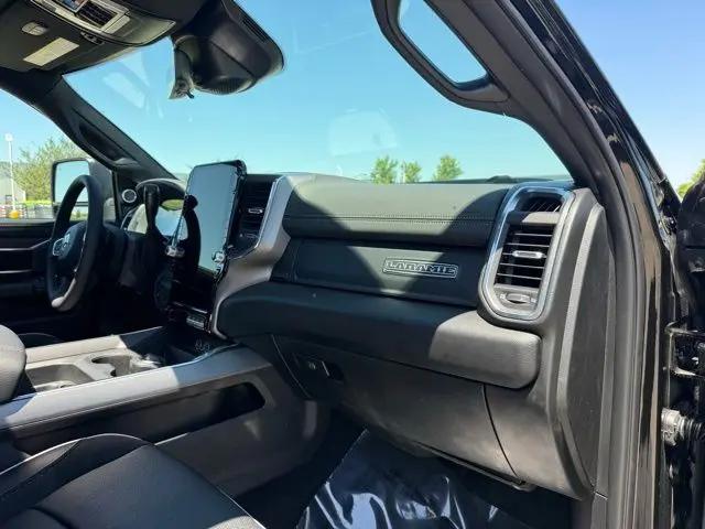 2026 Ram 3500 Laramie Crew Cab 4x4 8' Box