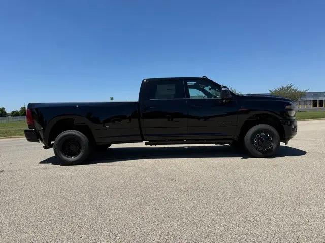 2026 Ram 3500 Laramie Crew Cab 4x4 8' Box