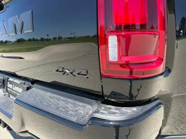 2026 Ram 3500 Laramie Crew Cab 4x4 8' Box