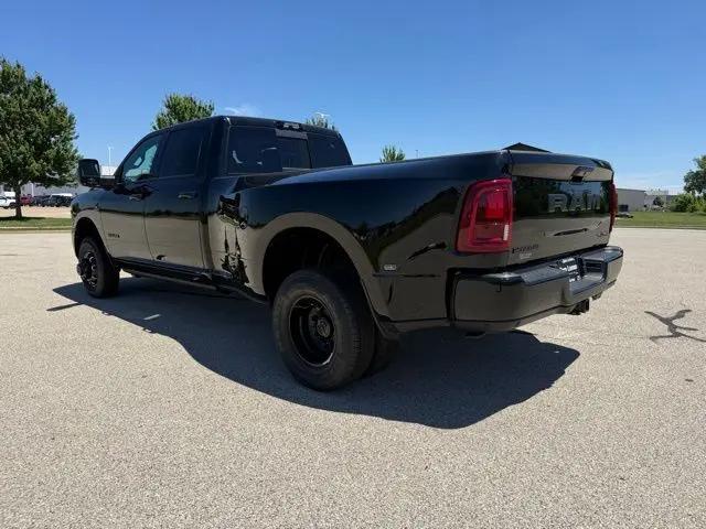 2026 Ram 3500 Laramie Crew Cab 4x4 8' Box