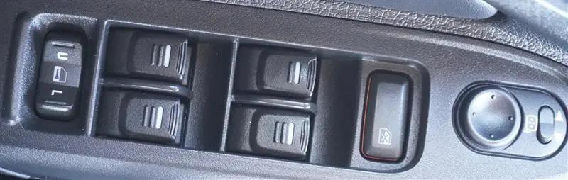 2009 HUMMER H3T Alpha