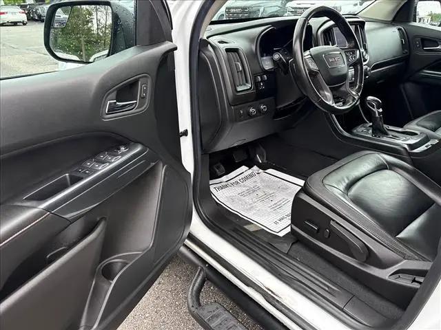 2022 GMC Canyon 4WD Crew Cab Short Box AT4 - Leather