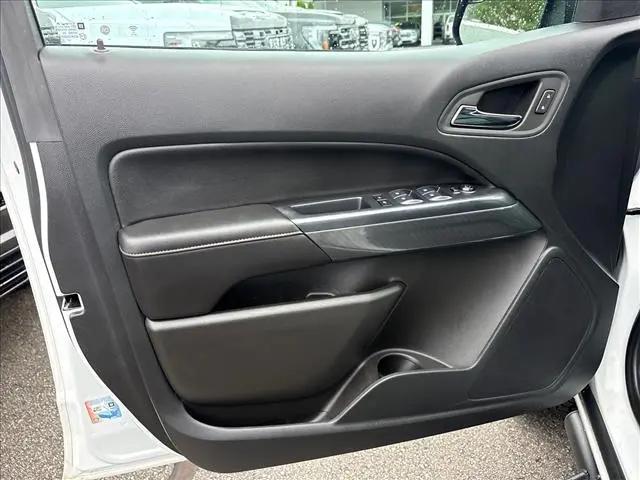 2022 GMC Canyon 4WD Crew Cab Short Box AT4 - Leather