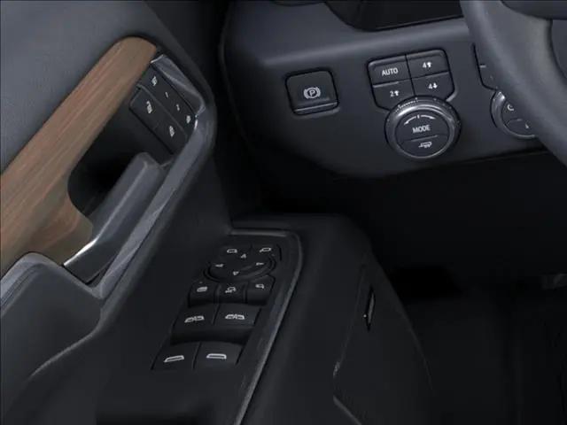 2026 GMC Sierra 2500HD Crew Cab, Standard Bed, SLT, 4WD