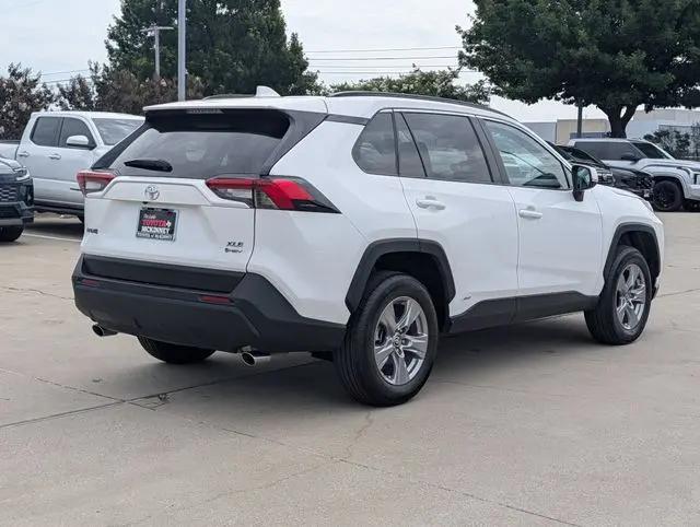 2025 Toyota RAV4 Hybrid XLE