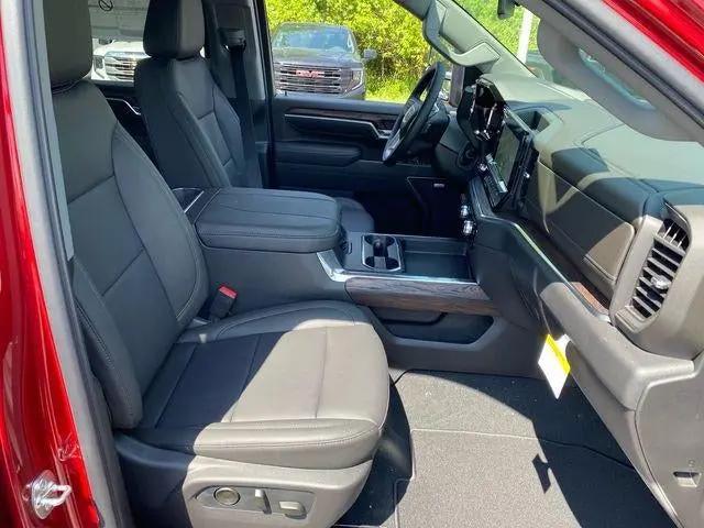 2026 GMC Sierra 2500HD Crew Cab, Long Bed, SLT, 4WD