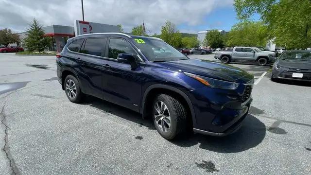 2023 Toyota Highlander Hybrid XLE