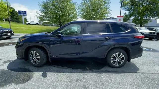 2023 Toyota Highlander Hybrid XLE