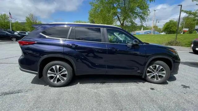 2023 Toyota Highlander Hybrid XLE