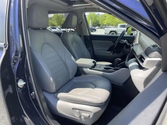 2023 Toyota Highlander Hybrid XLE