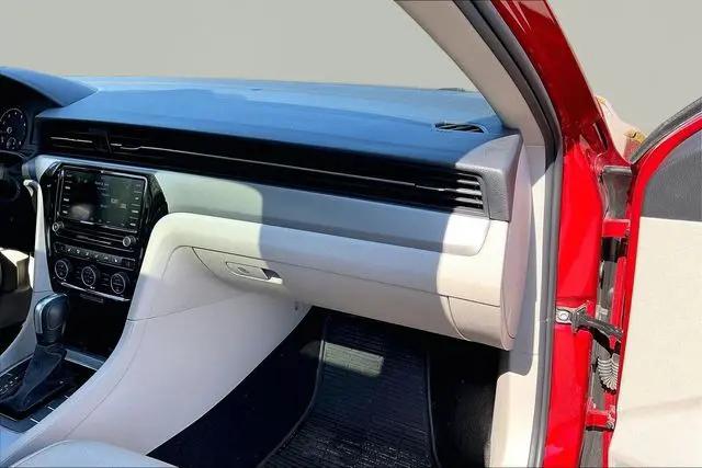 2021 Volkswagen Passat 2.0T SE