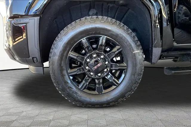 2026 GMC Sierra 2500HD Crew Cab, Standard Bed, AT4, 4WD