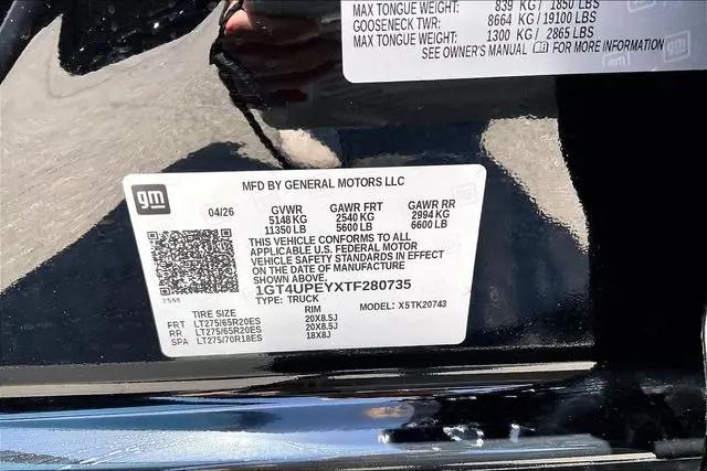 2026 GMC Sierra 2500HD Crew Cab, Standard Bed, AT4, 4WD
