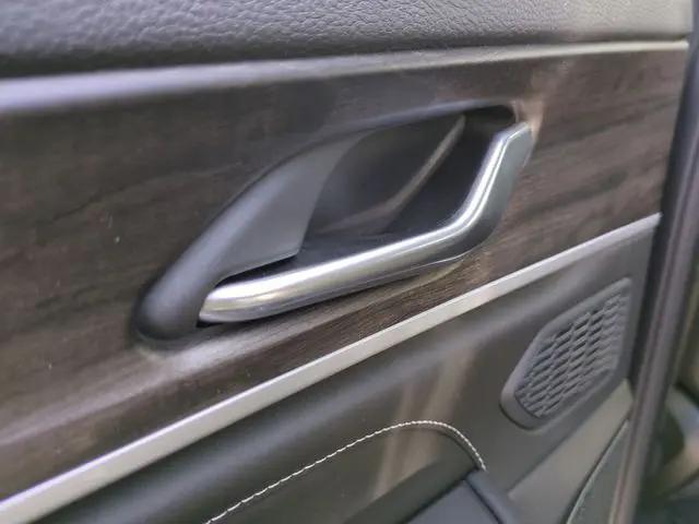 2026 Jeep Grand Cherokee L Limited Reserve