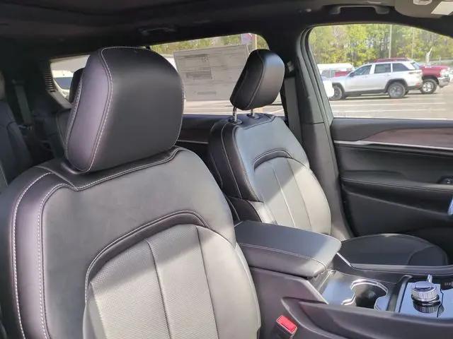 2026 Jeep Grand Cherokee L Limited Reserve