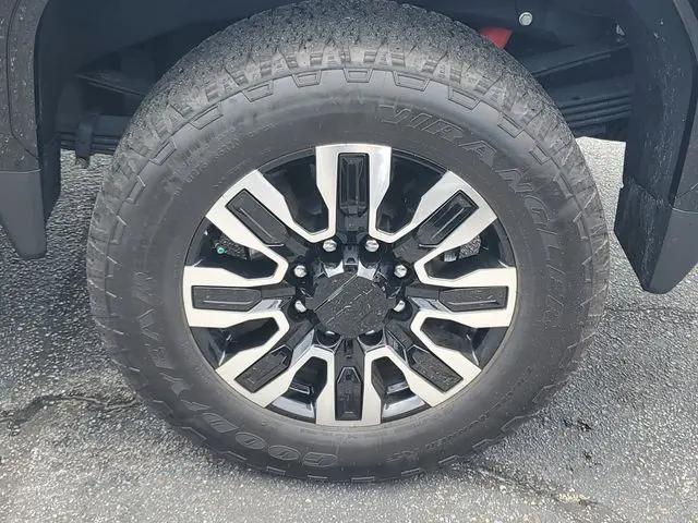 2026 GMC Sierra 3500HD Crew Cab, Long Bed, Denali Ultimate, 4WD