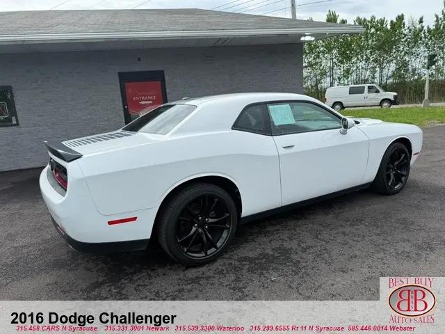 2016 Dodge Challenger SXT