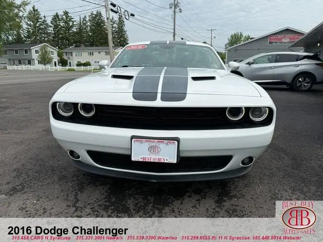 2016 Dodge Challenger SXT