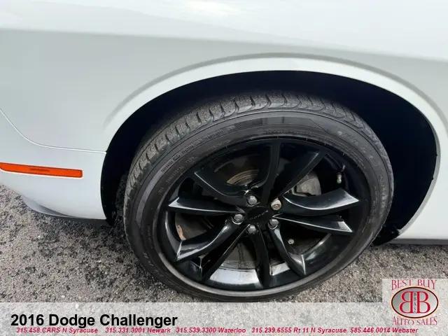 2016 Dodge Challenger SXT