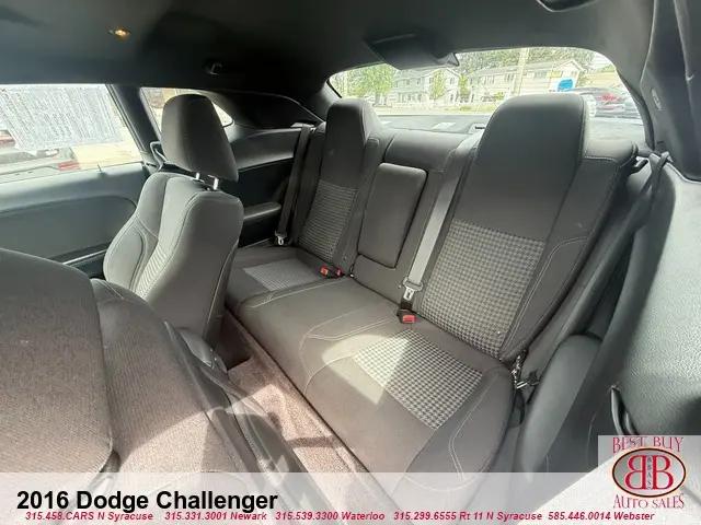 2016 Dodge Challenger SXT