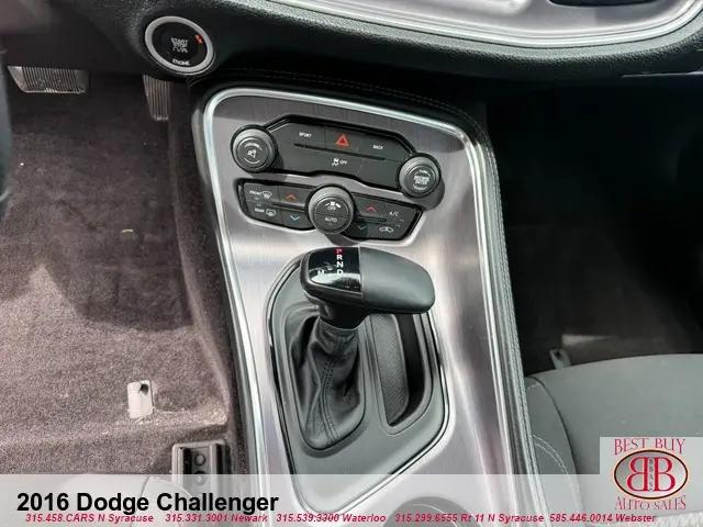 2016 Dodge Challenger SXT