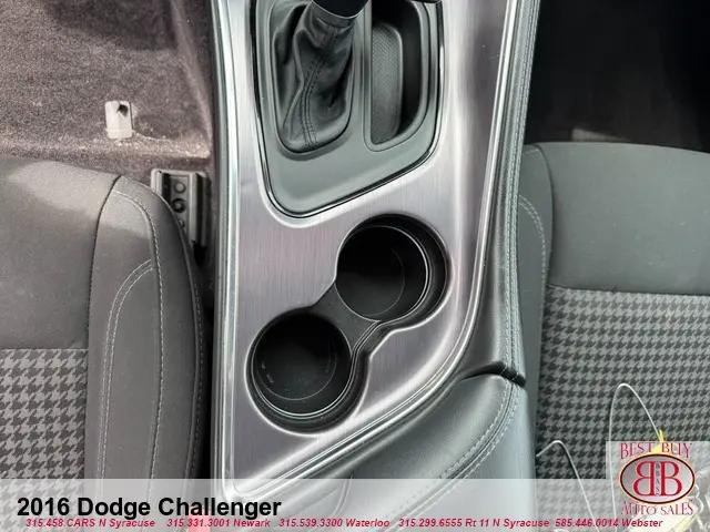 2016 Dodge Challenger SXT