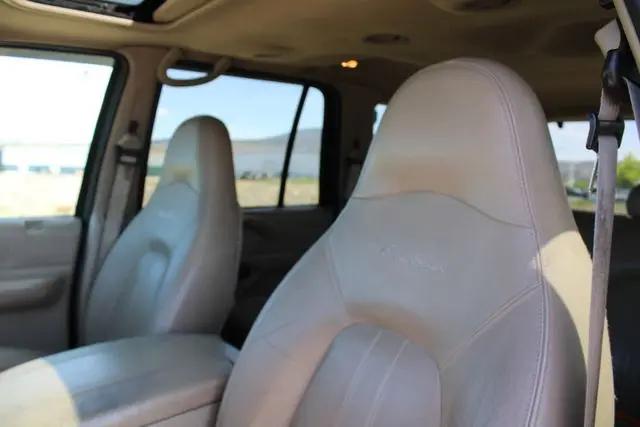 2000 Ford Expedition Eddie Bauer