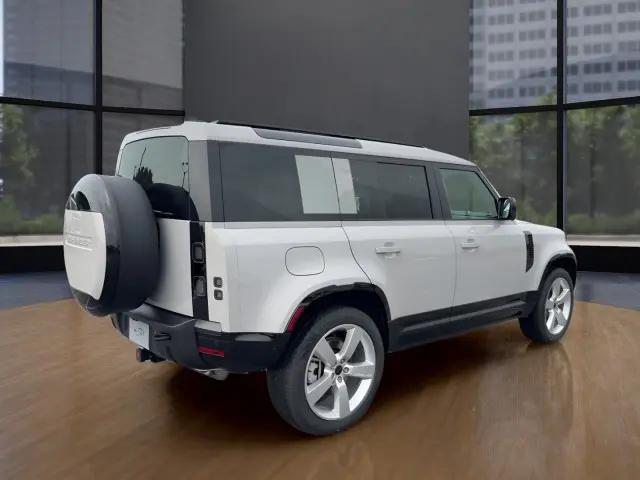 2026 Land Rover Defender P400 X-Dynamic SE