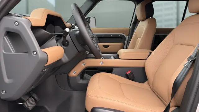2026 Land Rover Defender P400 X-Dynamic SE