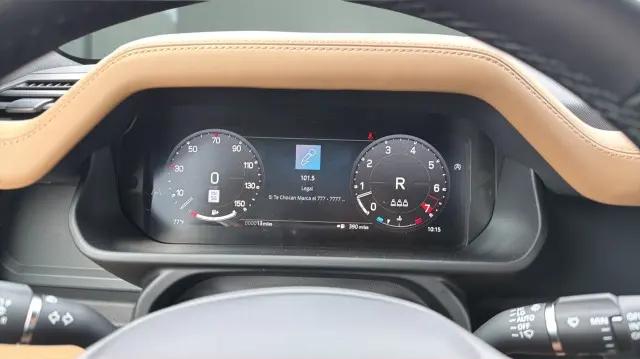 2026 Land Rover Defender P400 X-Dynamic SE