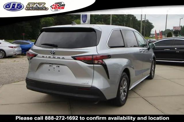 2021 Toyota Sienna LE