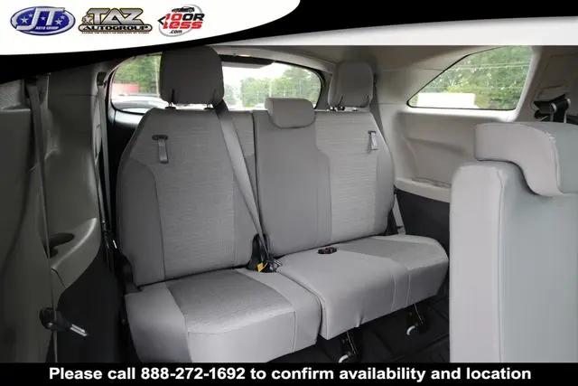 2021 Toyota Sienna LE