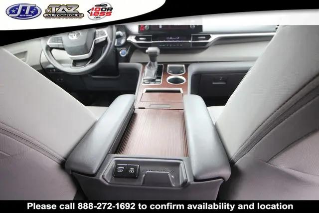 2021 Toyota Sienna LE
