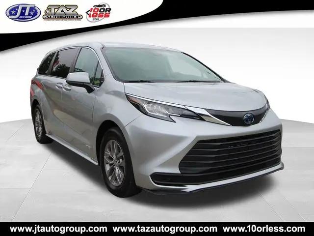 2021 Toyota Sienna LE for sale in Sanford, NC