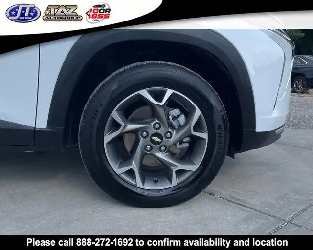 2025 Chevrolet Trax FWD LT