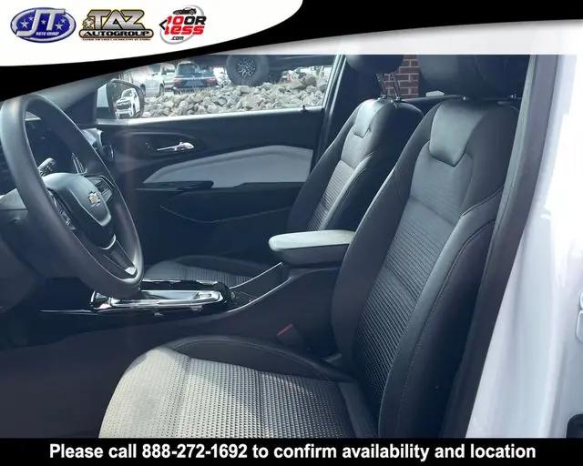 2025 Chevrolet Trax FWD LT