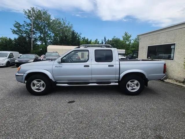 2000 Nissan Frontier XE