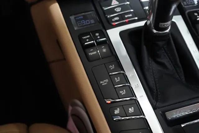 2018 Porsche Macan S