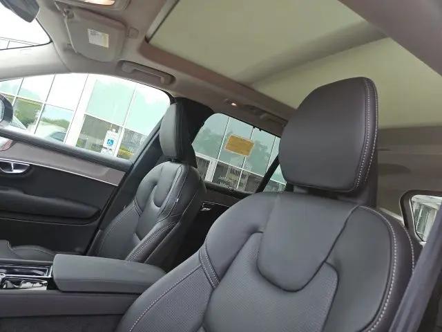 2026 Volvo XC90 Plug-In Hybrid Ultra Dark Theme, T8 AWD, Electric/Gasoline, 6 Seats