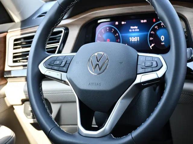 2026 Volkswagen Atlas SE with Technology