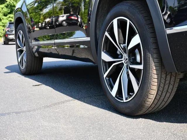 2026 Volkswagen Atlas Cross Sport SEL Premium R-Line
