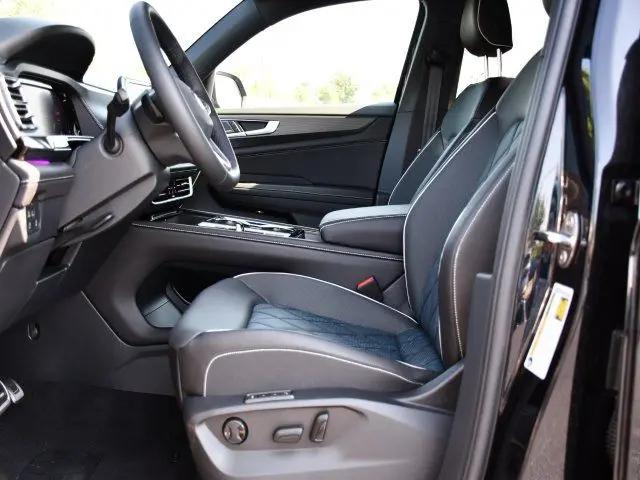 2026 Volkswagen Atlas Cross Sport SEL Premium R-Line