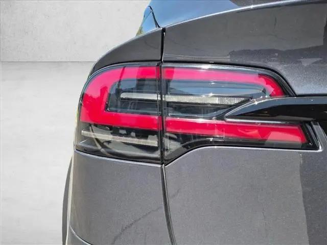 2022 Tesla Model X Plaid Tri Motor All-Wheel Drive
