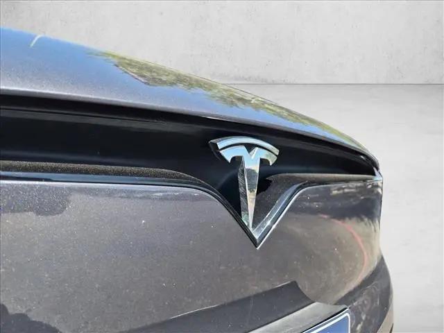 2022 Tesla Model X Plaid Tri Motor All-Wheel Drive