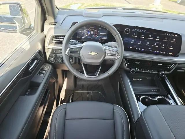 2026 Chevrolet Suburban Premier, 4WD